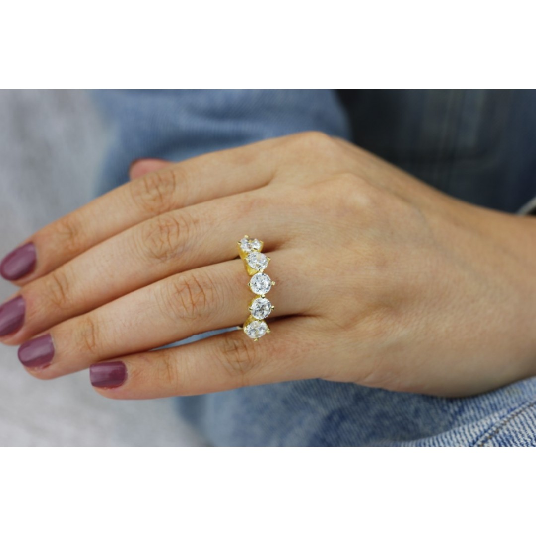 Beştaş Zirkon Taşlı Altın Yüzük