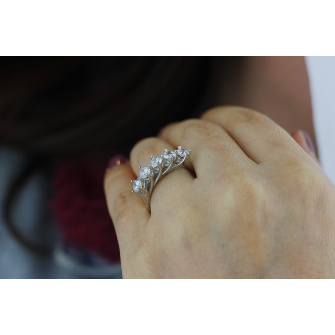 Sarmal Tırnak Beyaz Beştaş Yüzük YZ01200