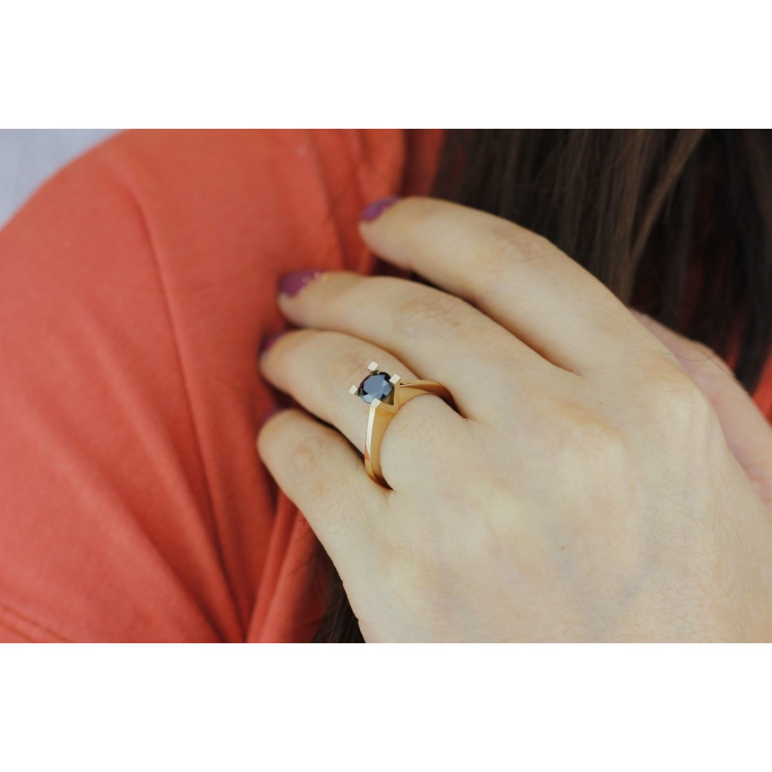 V Tırnak Siyah Tektaş YZ01321