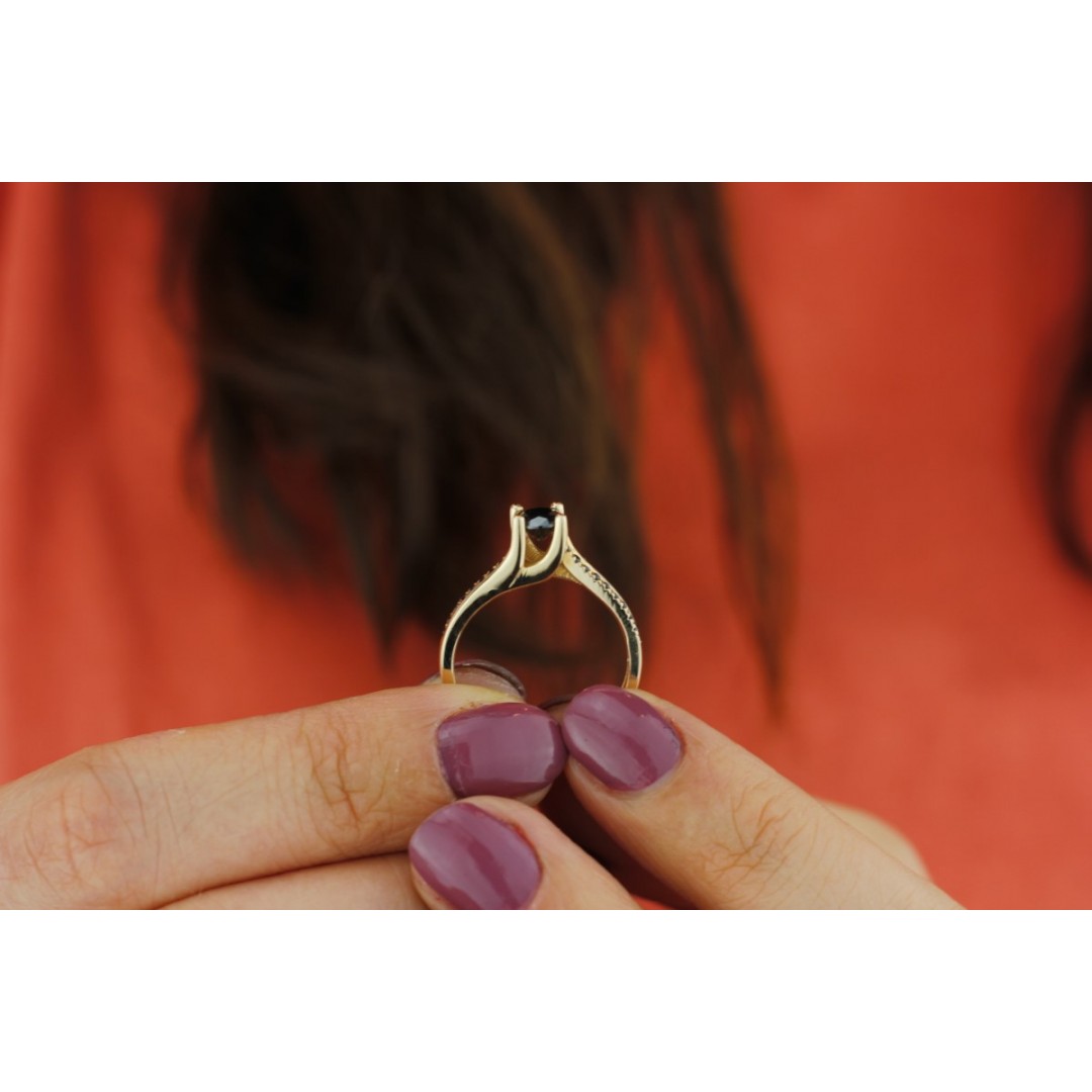 Kolları Taşlı Siyah Tektaş YZ01325