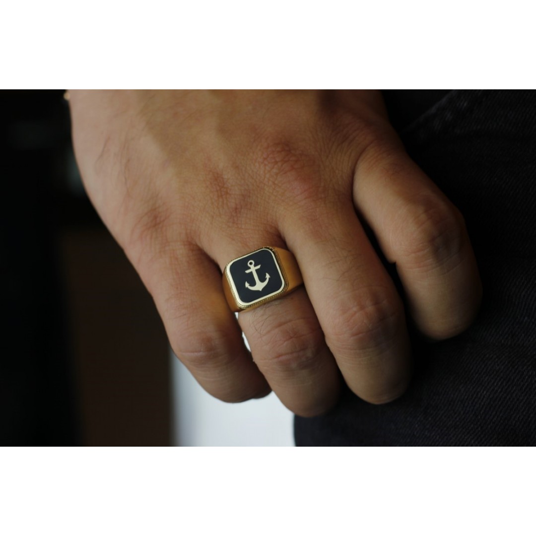 Çapa Figürlü Siyah Taşlı Erkek Yüzüğü YZ01461