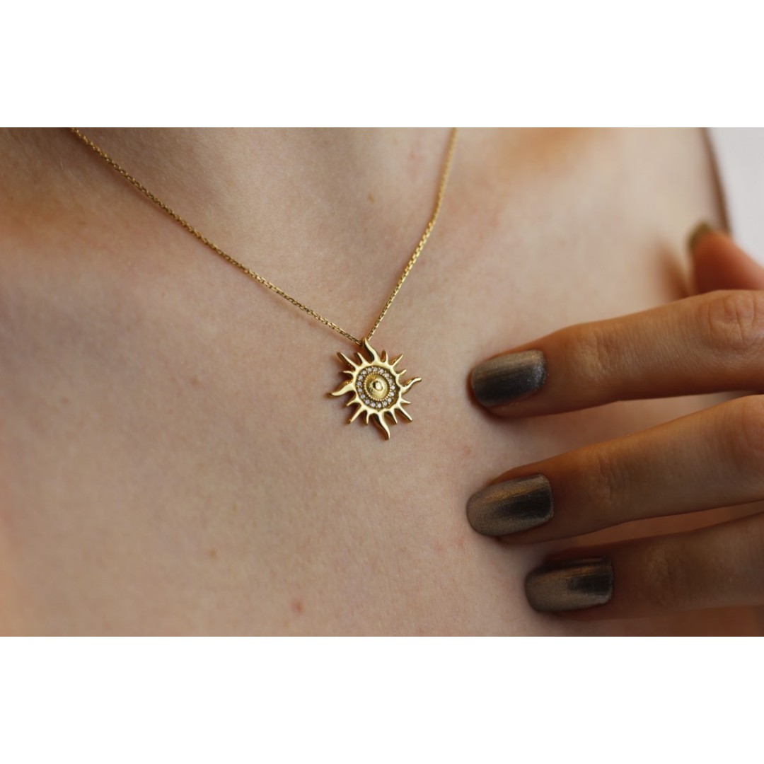 Taşlı Güneş Figürlü Kolye ZN00036