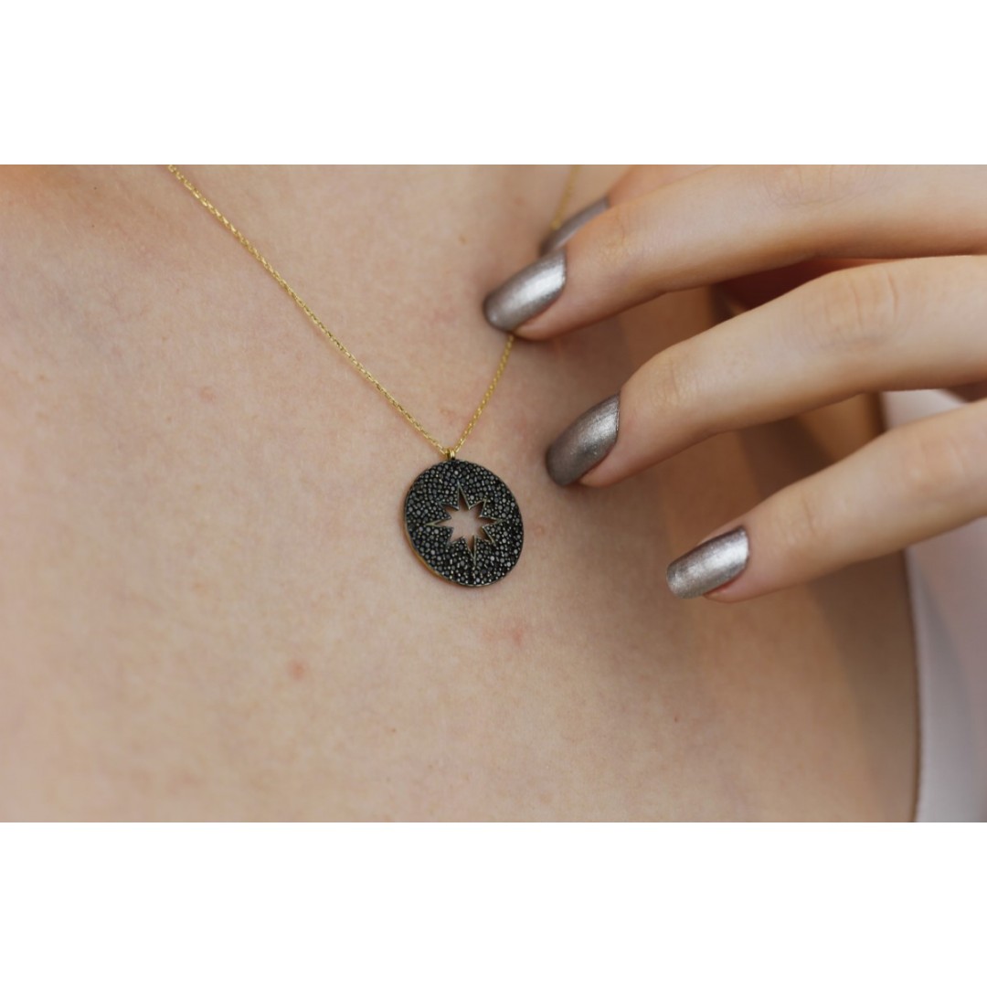 Siyah Taşlı Yıldız Figürlü Kolye ZN00542