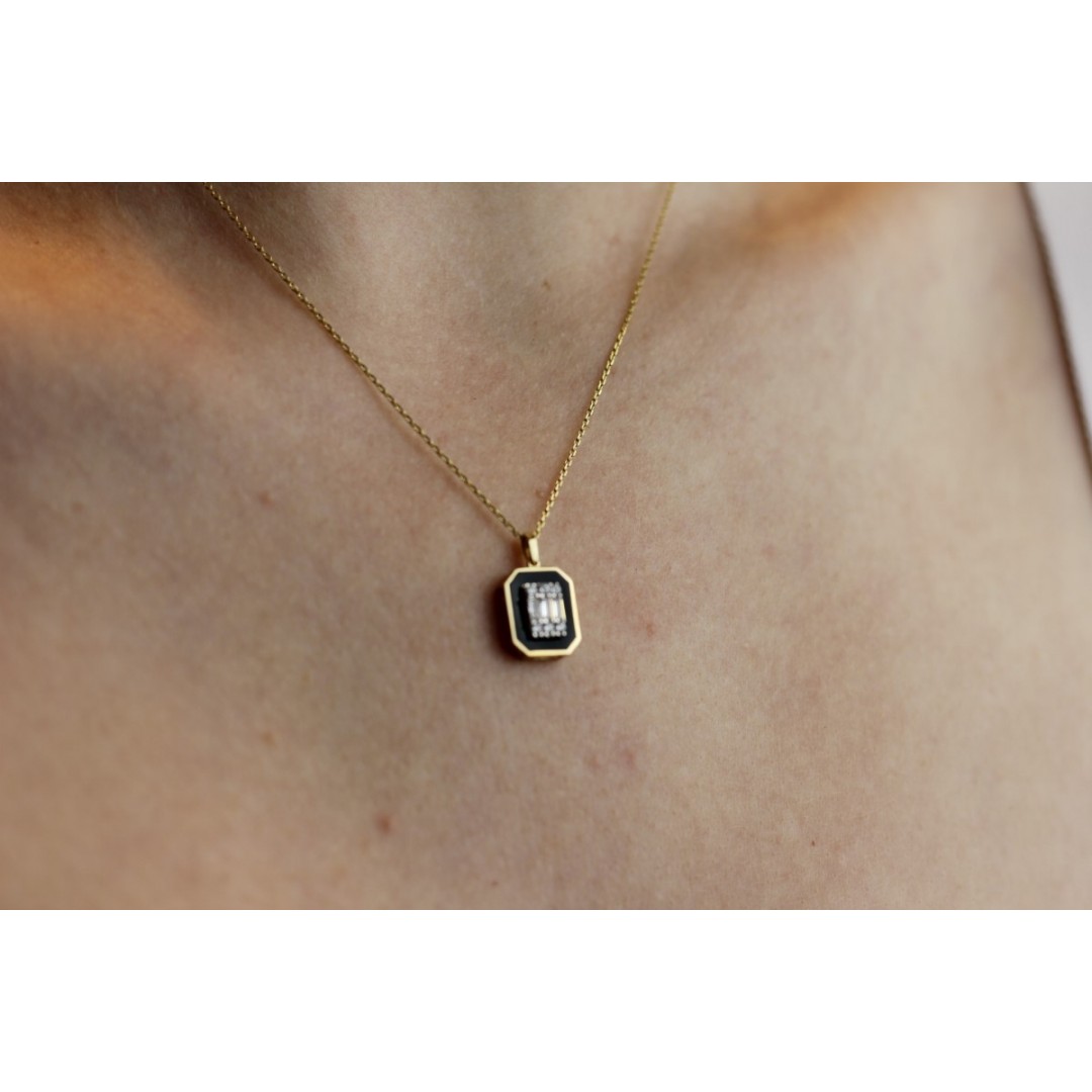 Siyah Taşlı Baget Kolye ZN02188