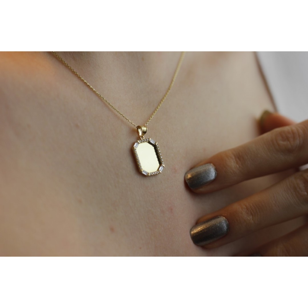 Baget Taşlı Plaka Kolye ZN02247